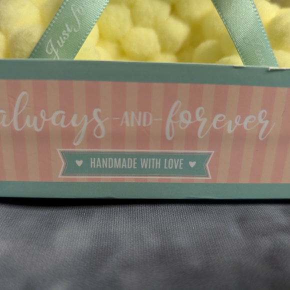 New Yellow Marshmallow Bear Gift. Hand Made With Cute Carrying Box. - Picture 5 of 6